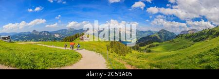 Auf dem Weg zur Neunerköpfle Seilbahn Stockfoto