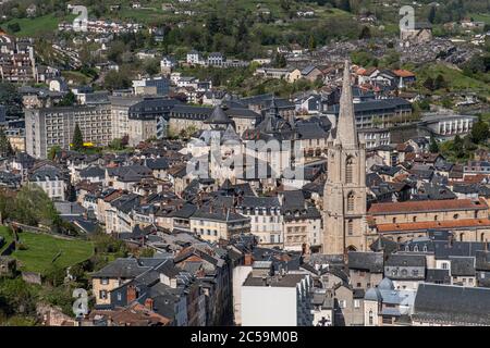 Frankreich, Correze, Tulle, Kathedrale Notre dame, Vezere Tal Stockfoto