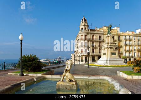 Spanien, Katalonien, Costa Daurada, Tarragona, La Rambla Nova ist die Hauptpromenade der Stadt Stockfoto