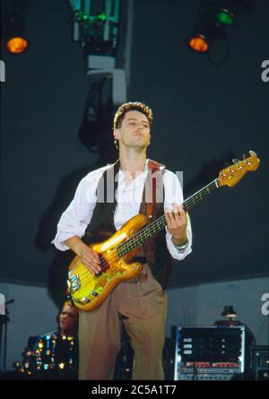 U2 beim Selbsthilfekonzert zugunsten von Arbeitslosen in Irland am RDS Anglesea Stand, Ballsbridge, Dublin, Irland 17. Mai 1986: Adam Clay Stockfoto
