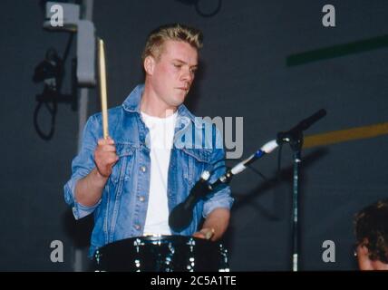U2 beim Selbsthilfekonzert für Arbeitslose in Irland am RDS Anglesea Stand, Ballsbridge, Dublin, Irland 17. Mai 1986: Larry Mul Stockfoto