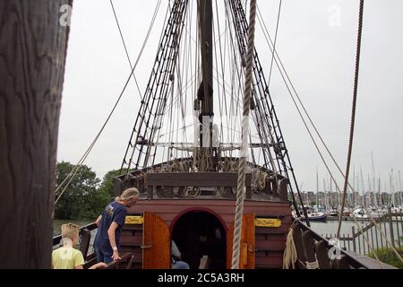 Zweite Nachbildung von Halve Maen. Boot (ähnlich einer Karacke) der niederländischen V.O.C. segelte 1609 nach New York. Kapitän Henry Hudson. Hoorn, Niederlande Stockfoto