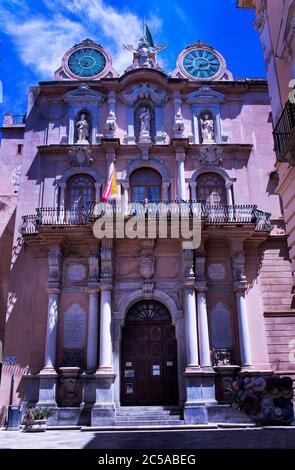 Palazzo Senatorio, Doppeluhr-Turm, Trapani, Sizilien, Italien Stockfoto