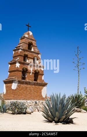 Glockenturm in Mission San Miguel Arcangel, Paso Robles, San Luis Obispo County, Kalifornien, USA Stockfoto