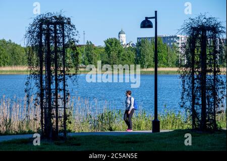 Helsinki / Finnland - 2. JUNI 2020: Die meisten Maßnahmen zur Pandemie-Sperrung in Finnland wurden am 1. Juni 2020 aufgehoben. Stockfoto