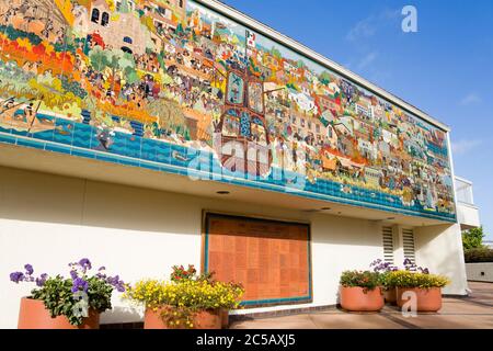 Das Monterey Bay Mural am Konferenzzentrum, Monterey, Kalifornien, USA Stockfoto