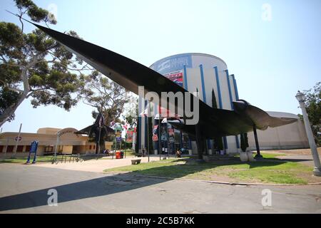 SR-71 Blackbird am Eingang zur San Diego Air & Space Museum Stockfoto