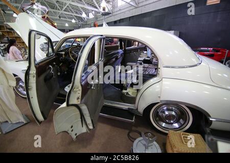 Louie Mattars fabelhafter Cadillac 1947 bei der San Diego Automotive Museum Stockfoto