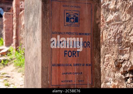 Ranthambore Fort liegt innerhalb des Ranthambore National Park, in der Nähe der Stadt Sawai Madhopur, der Park ist das ehemalige Jagdgebiet des Maharaja Stockfoto