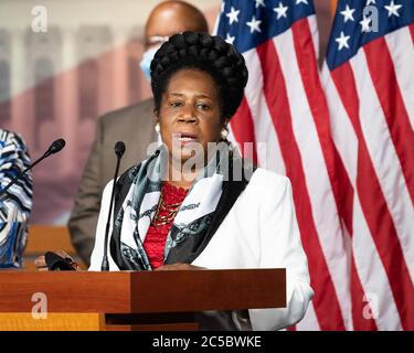 Washington, Usa. Juli 2020. Die US-Vertreterin Sheila Jackson-Lee (D-TX) spricht auf einer Pressekonferenz des Congressional Black Caucus. Kredit: SOPA Images Limited/Alamy Live Nachrichten Stockfoto