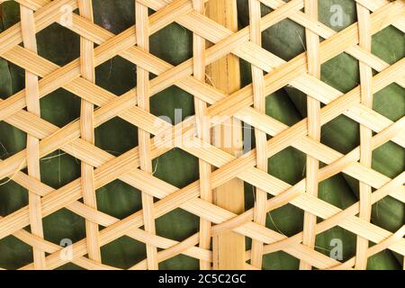 Geschlossen Bambus Holz handgemachte braun oder Weidenhandwerk Webstruktur Hintergrund Stockfoto