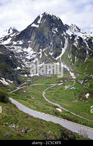 Nufenenpass in den Schweizer Alpen, die die Kantone Wallis und Tessin, Schweiz verbinden. Stockfoto