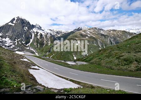 Nufenenpass in den Schweizer Alpen, die die Kantone Wallis und Tessin, Schweiz verbinden. Stockfoto