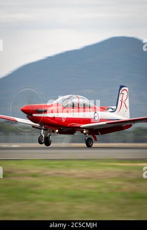 Pilatus PC-9A Trainerflugzeug A23-057 vom Royal Australian Air Force (RAAF) Roulettes Formation Kunstflug-Display-Team. Stockfoto