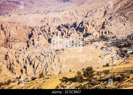 Der alten Handelsstraße, bekannt als des Königs Highway zwischen Aqaba und Petra in Jordanien. Stockfoto