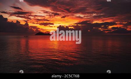 Koh Phangan Insel, Thailand. Sonnenuntergang am Meer Stockfoto