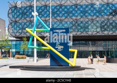 Uhr zählt zu Birmingham 2022 Commonwealth Games vor der Bibliothek von Birmingham auf dem Centenary Square im Stadtzentrum von Birmingham, Großbritannien Stockfoto