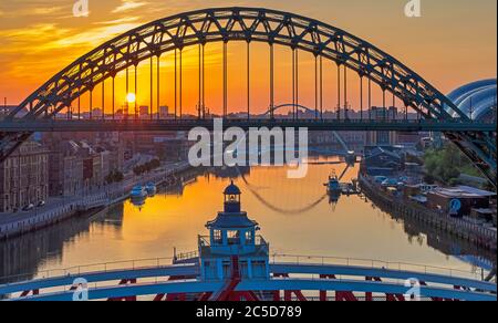 Newcastle & Gateshead Kai in der Morgendämmerung, newcastle upon tyne, tyne & Wear, England, Großbritannien Stockfoto