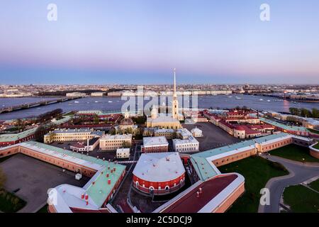 Luftaufnahme der Peter und Paul Festung, Neva Fluss, Sankt Petersburg, Russland Stockfoto