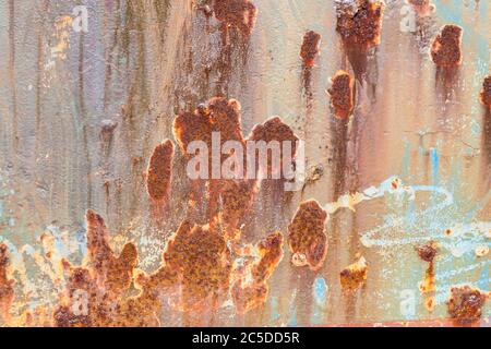 Rost bedeckt verwitterten Eisen Stahl Metall Textur Hintergrund mit rostigen Peeling Blasenfarbe Stockfoto