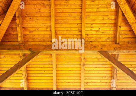 Polen Podkarpackie Bieszczady, Aussichtspunkt Bircza. Holzelemente, Details der Struktur glauben an die Aussicht. Stockfoto