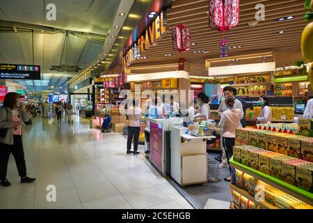 BANGKOK, THAILAND - CIRCA JANUAR 2020: Innenaufnahme des Suvarnabhumi Flughafens. Stockfoto