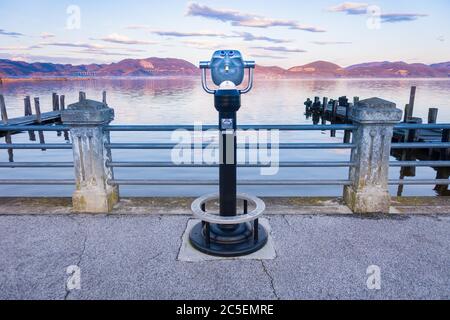 Torre del Lago, Viareggio, Lucca, Toskana: Blick auf den Massaciuccoli-See Stockfoto