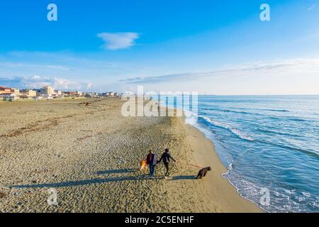 Lido di Camaiore bei Sonnenuntergang, Versilia, Italien Stockfoto