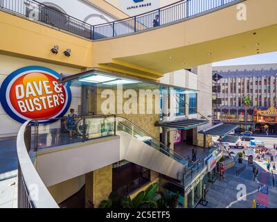 LOS ANGELES - KALIFORNIEN, Babylon Court Yard in Hollywood und Highland Center Stockfoto