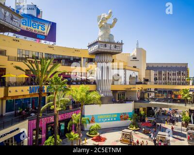 LOS ANGELES - KALIFORNIEN, Babylon Court Yard in Hollywood und Highland Center Stockfoto