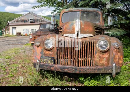 Oldtimer-Trucks im Chena Hot Springs Resort in Fairbanks, Alaska Stockfoto