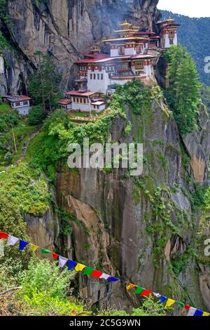 Paro Takstang (Kloster Des Tigernests) Stockfoto