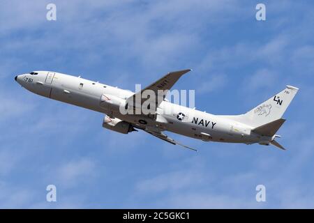 United States Navy Boeing P-8A Poseidon Anti-Submarine Warfare und Maritime Patrol Flugzeuge abfliegen Avalon Airport. Stockfoto