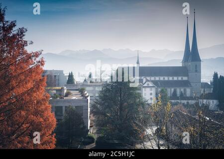 St. Leodegar Kirche in Luzern. Luzern, Schweiz. Stockfoto