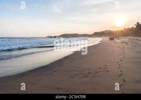 Wunderschöner Sonnenuntergang am Strand in Mazunte, Mexiko Stockfoto