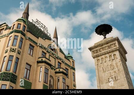 Belgrad / Serbien - 4. August 2019: Hotel Moskau auf Terazije Platz, eröffnet im Januar 1908. Es ist eines der ältesten Hotels in Serbien und eines Stockfoto