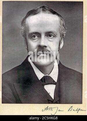 ARTHUR BALFOUR (1848-1930) Brit9sh Konservativer Staatsmann und Premierminister. Foto: Baines News Service. Stockfoto