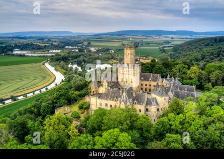 Luftaufnahme von Schloss Marienburg auf Marienberg. Nordstemmen, 27. Juni 2020 Stockfoto