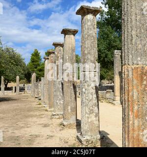 GRIECHENLAND, OLYMPIA - 5 Okt: Antike Ruinen am 5. Oktober 2013 in Olympia. Geburtsort der olympischen Spiele, jetzt UNESCO-Weltkulturerbe und Ort, wo Stockfoto