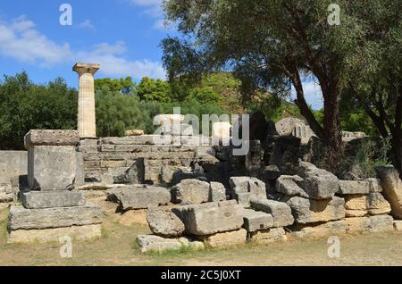 Olympia, Griechenland - 5. Okt, 2013: Antike Ruinen in Olympia. Geburtsort der olympischen Spiele, jetzt UNESCO-Weltkulturerbe und Ort, wo Ignite Stockfoto