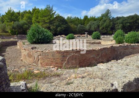 Olympia, Griechenland - 5. Okt, 2013: Antike Ruinen in Olympia. Geburtsort der olympischen Spiele, jetzt UNESCO-Weltkulturerbe und Ort, wo Ignite Stockfoto