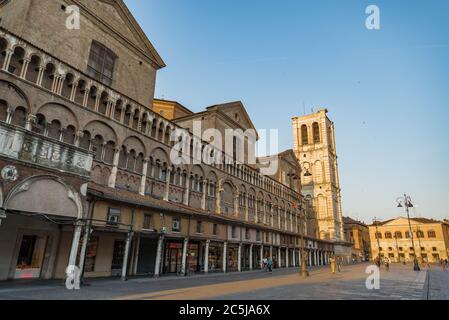 Piazza della Cattedrale der zentrale Platz von Ferrara, Italien Stockfoto