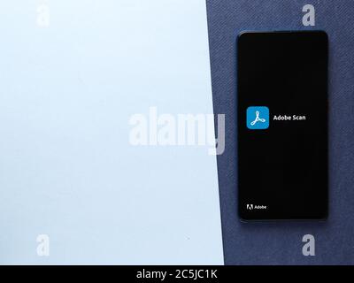 Assam, indien - 5. Juli 2020 : Adobe Scan a pdf Scanner App. Stockfoto