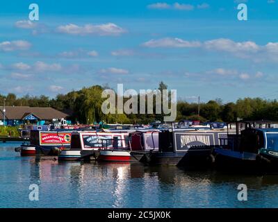 Barton Marina am Trent und Mersey Kanal in Staffordshire England. Stockfoto