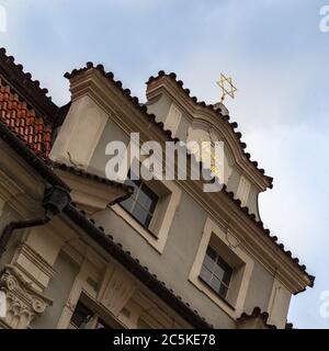 PRAG, TSCHECHISCHE REPUBLIK - 19. JULI 2019: Hochsynagoge (Vysoká synagoga) Stockfoto