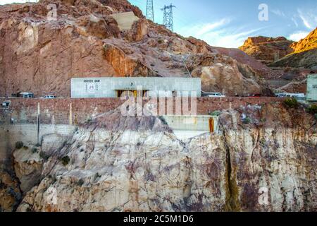 Außenansicht des Hoover Dam Visitor Center an der Grenze zu Nevada Arizona. Stockfoto