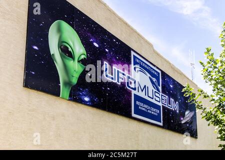 Roswell, New Mexico, USA - 28. April 2019: Äußere des Internationalen UFO-Museum und Forschungszentrum in Roswell. Stockfoto