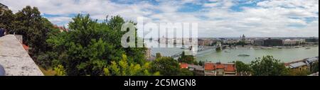 Panoramablick von der Fischerbastei in Budapest, Ungarn Stockfoto