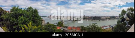 Panoramablick von der Fischerbastei in Budapest, Ungarn Stockfoto