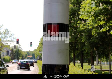 Nahaufnahme einer Geschwindigkeitsfalle Stockfoto